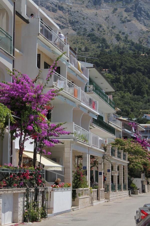 Apartments By The Sea Podgora, Makarska - 6713 Exterior foto
